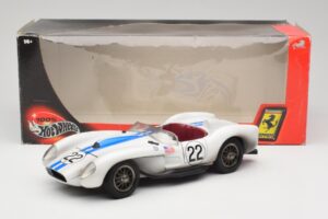 Ferrari 250 Testa Rossa #22 P. Hill / O. Gendebien 24 Hours of Le Mans 1958 Hot Wheels 1:18 29755 Metall — Bild 8 von 8