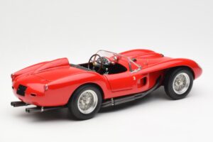 Ferrari 250 Testa Rossa Pontoon Fender Rot CMC 1:18 M-071 Metall — Bild 2 von 6