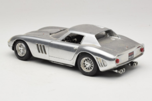 Ferrari 275 GTB Chrome Silber Guiloy 1:18 B004 Metall — Bild 7 von 8