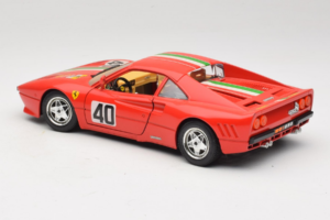 Ferrari 288 GTO #40 Rot Italienische Flagge 1984 Bburago 1:18 3027-P1 Metall — Bild 7 von 8