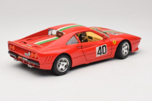 Ferrari 288 GTO #40 Rot Italienische Flagge 1984 Bburago 1:18 3027-P1 Metall — Bild 3 von 8
