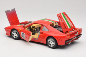 Ferrari 288 GTO #40 Rot Italienische Flagge 1984 Bburago 1:18 3027-P1 Metall — Bild 5 von 8