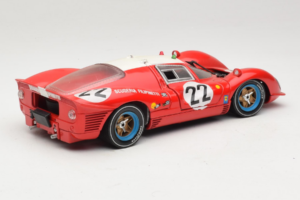 Ferrari 330 P4 #22 Scuderia Filipinetti Poor Condition 1967 Revell 1:18 48825-P1 Metall — Bild 3 von 8