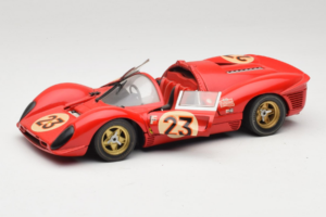 Ferrari 330 P4 #23 L. Bandini / C. Amon 24 Hours of Daytona Winner 1967 Revell 1:18 48833 Metall — Bild 2 von 8