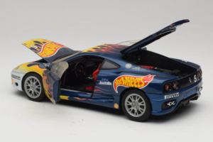Ferrari 360 Modena Challenge #5 Hot Wheels Purple Fire Livery 1999 Bburago 1:18 29619 Metall — Bild 5 von 8