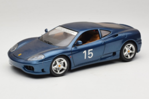 Ferrari 360 Modena #15 Limitierte Auflage Blau Metallic Bburago 1:18 3358-F1 Metall