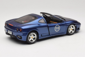 Ferrari 360 Modena Targa Limitierte Auflage 333 Stück Lila Metallic Bburago 1:18 3348-F1 Metall — Bild 3 von 8