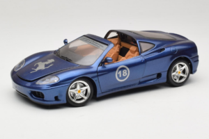 Ferrari 360 Modena Targa Limitierte Auflage 333 Stück Lila Metallic Bburago 1:18 3348-F1 Metall