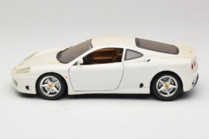 Ferrari 360 Modena Weiß Bburago 1:18 3368-W1 Metall — Bild 4 von 8