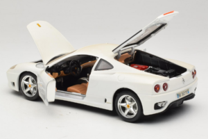 Ferrari 360 Modena Weiß Bburago 1:18 3368-W1 Metall — Bild 5 von 8