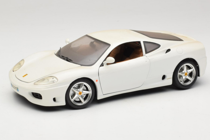 Ferrari 360 Modena Weiß Bburago 1:18 3368-W1 Metall