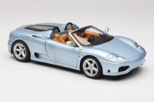 Ferrari 360 Spider Blau The Italian Job Hot Wheels 1:18 P9905 Metall — Bild 4 von 6