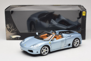 Ferrari 360 Spider Blau The Italian Job Hot Wheels 1:18 P9905 Metall — Bild 6 von 6