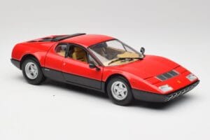 Ferrari 365 GT4/BB Rot Kyosho 1:18 08173R Metall — Bild 6 von 8