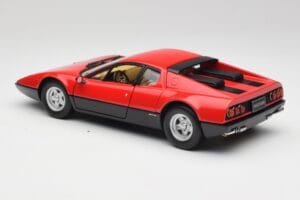 Ferrari 365 GT4/BB Rot Kyosho 1:18 08173R Metall — Bild 7 von 8