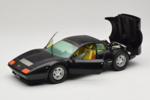 Ferrari 365 GT4 BB Schwarz Chrono 1:18 CH002 Metall — Bild 2 von 8
