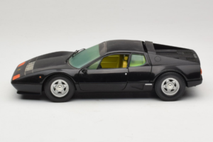 Ferrari 365 GT4 BB Schwarz Chrono 1:18 CH002 Metall — Bild 4 von 8