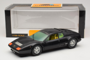 Ferrari 365 GT4 BB Schwarz Chrono 1:18 CH002 Metall — Bild 8 von 8