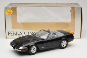 Ferrari 365 GTB/4 Daytona Cabriolet Schwarz Techno Giodi 1:18 40011-B1 Metall — Bild 8 von 8