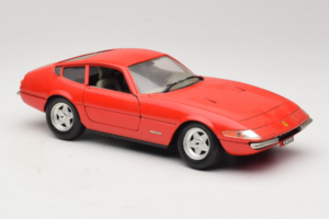 Ferrari 365 GTB/4 Daytona Rot Techno Giodi 1:18 40011-P2 Metall — Bild 6 von 8