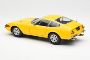 Ferrari 365 GTB/4 Daytona Gelb Kyosho 1:18 08162Y Metall — Bild 7 von 8