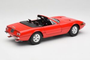 Ferrari 365 GTS Rot Solido 1:18 8017 Metall — Bild 3 von 8