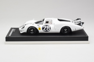 Ferrari 365 P2 #28 M. Gregory / J. Schlesser NART 24 Hours of Daytona 1967 Weiß AB Models 1:18 REMC019 Resin