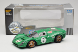 Ferrari 412P #7 Grün 24 Hours of Daytona 1967 Eagles Race 1:18 37000 Metall — Bild 8 von 8