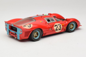 Ferrari 412P #23 W. Mairesse / J. Beurlys Le Mans 1967 Rot Revell 1:18 48826 Metall — Bild 3 von 8