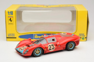 Ferrari 412P #23 W. Mairesse / J. Beurlys Le Mans 1967 Rot Revell 1:18 48826 Metall — Bild 8 von 8