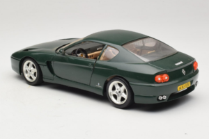 Ferrari 456 GT Dunkelgrün Bburago 1:18 3046-GR1 Metall — Bild 7 von 8