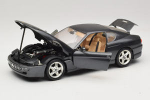 Ferrari 456 GT Grau Metallic Bburago 1:18 3036-G1 Metall — Bild 2 von 8