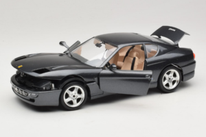Ferrari 456 GT Grau Metallic Sonderlackierung Bburago 1:18 3036 D Metall — Bild 2 von 8