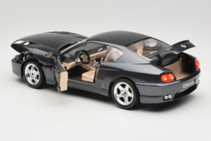 Ferrari 456 GT Grau Metallic Sonderlackierung Bburago 1:18 3036 D Metall — Bild 5 von 8