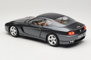 Ferrari 456 GT Grau Metallic Sonderlackierung Bburago 1:18 3036 D Metall — Bild 7 von 8