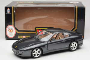 Ferrari 456 GT Grau Metallic Sonderlackierung Bburago 1:18 3036 D Metall — Bild 8 von 8