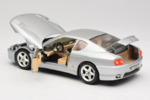 Ferrari 456 GT Silber Bburago 1:18 3336-S1 Metall — Bild 5 von 8
