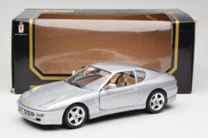 Ferrari 456 GT Silber Bburago 1:18 3036-M2 Metall — Bild 8 von 8