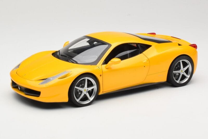 Ferrari 458 Italia Gelb Hot Wheels 1:18 P9894 Metall