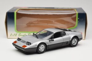 Ferrari 512BB Silber Kyosho 1:18 08171S Metall — Bild 8 von 8