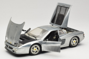 Ferrari 512M Chrome Silver Hot Wheels 1:18 25739 Metall — Bild 2 von 8