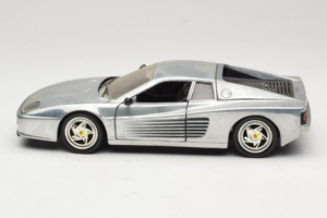Ferrari 512M Chrome Silver Hot Wheels 1:18 25739 Metall — Bild 4 von 8