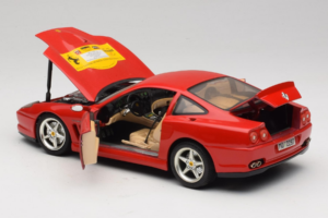 Ferrari 550 Maranello 22 Jahre Ferrari Model Club Rot Bburago 1:18 3064-P2 Metall — Bild 5 von 8