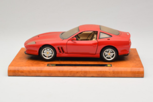 Ferrari 550 Maranello Technik Museum Speyer Edition Bburago 1:18 B001 Metall — Bild 4 von 8