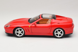 Ferrari 575M Superamerica Rot Hot Wheels 1:18 J2858 Metall — Bild 4 von 8
