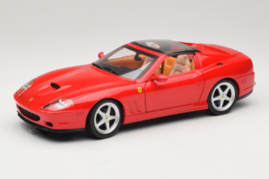 Ferrari 575M Superamerica Rot Hot Wheels 1:18 J2858 Metall