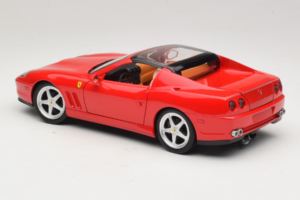 Ferrari 575M Superamerica Rot Hot Wheels 1:18 J2858 Metall — Bild 7 von 8