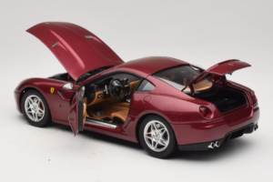 Ferrari 599 GTB Fiorano Dunkelrot Hot Wheels 1:18 M1200 Metall — Bild 5 von 8