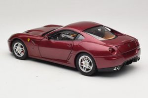 Ferrari 599 GTB Fiorano Dunkelrot Hot Wheels 1:18 M1200 Metall — Bild 7 von 8