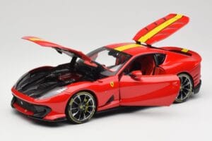 Ferrari 812 Competizione Rosso Corsa Mit Gelben Streifen Bburago 1:18 18-16915 Metall — Bild 2 von 8